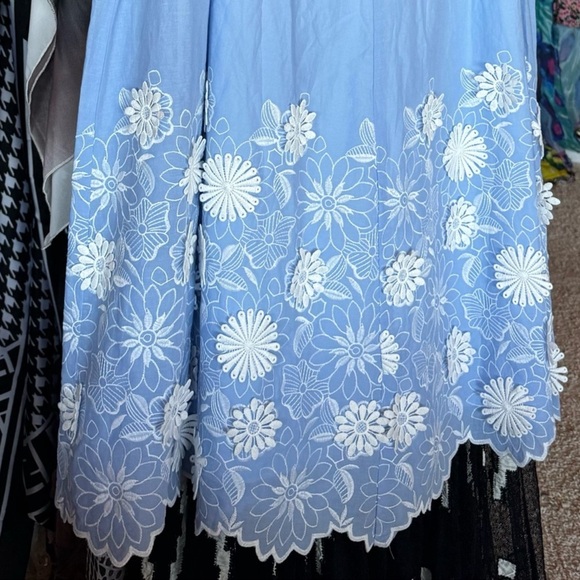 Milly 3D Cotton Embroidered Dress, NWT, 6
$175/435 - Picture 3 of 8